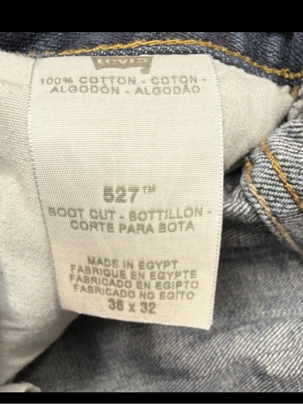 Levi's Men's 527 Bootcut Blue Medium Wash Denim Jeans. Size: 36x32
